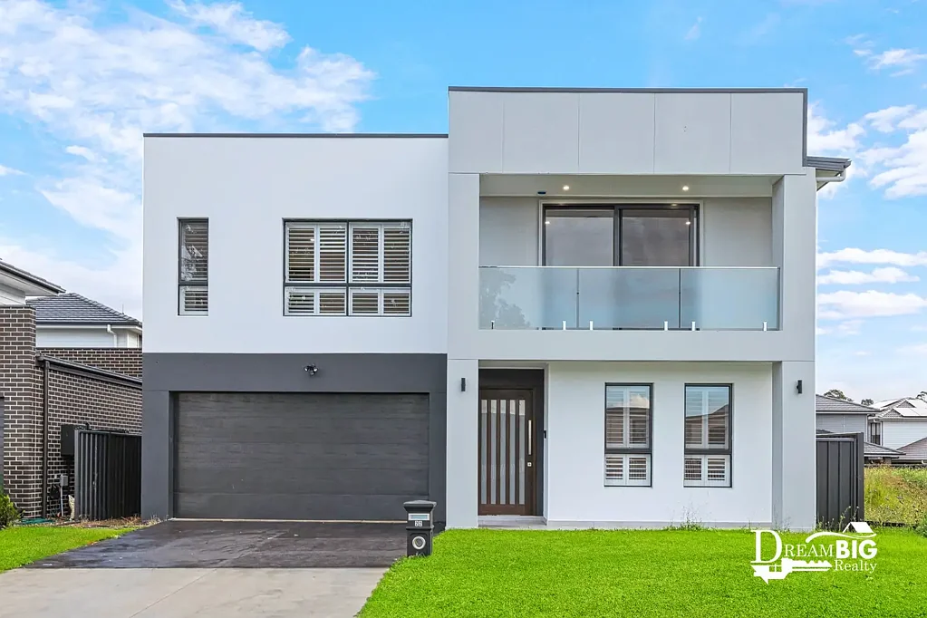Very Spacious Double Storey Home In Riverstone!!