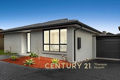 Clayton South 2 Bedroom Stylish and Chic Villa