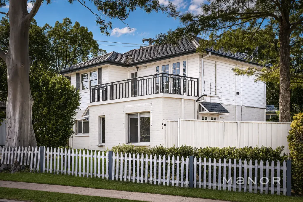 Spacious & Renovated 5-Bedroom Family Home Offering Space and Convenience