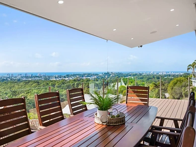 Buderim 3 Slaapkamer Where Panoramic Views Fuse The Escarpment With Enthusiasm...