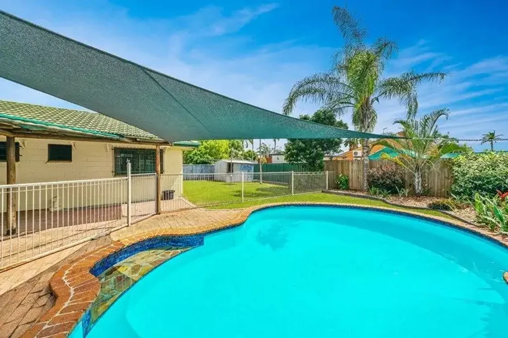 Spacious Family Home with Pool in Quiet Court Location