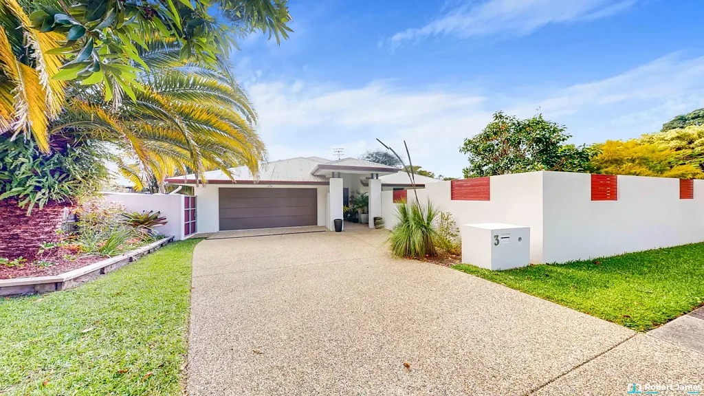 Tewantin 4 Slaapkamer Immaculate Home in Sought-after Pocket of Old Tewantin
