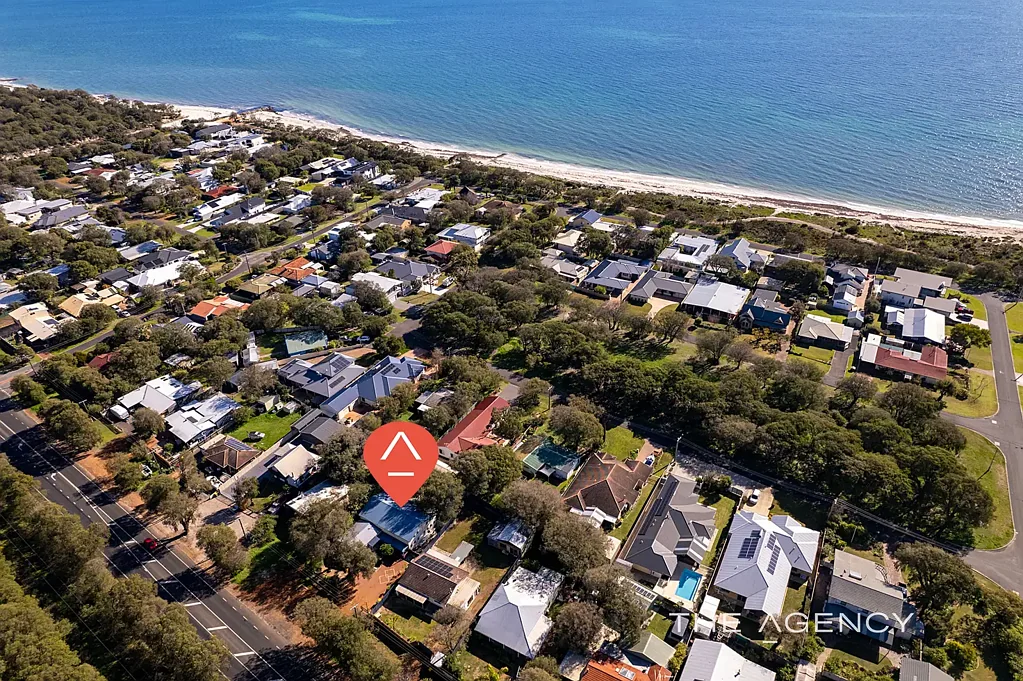 Abbey 5房  RARE OPPORTUNITY BEACHSIDE IN ABBEY