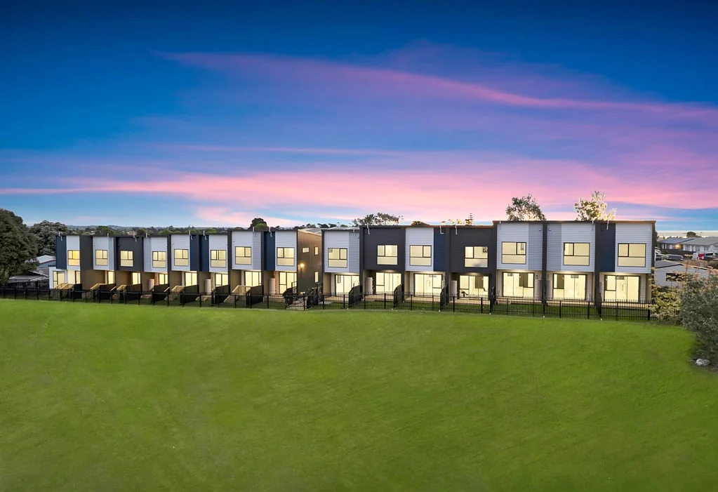 Clendon Park 2ห้องนอน Live in, rent out, or invest for growth