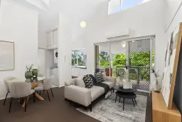 9/22 York Street, Indooroopilly