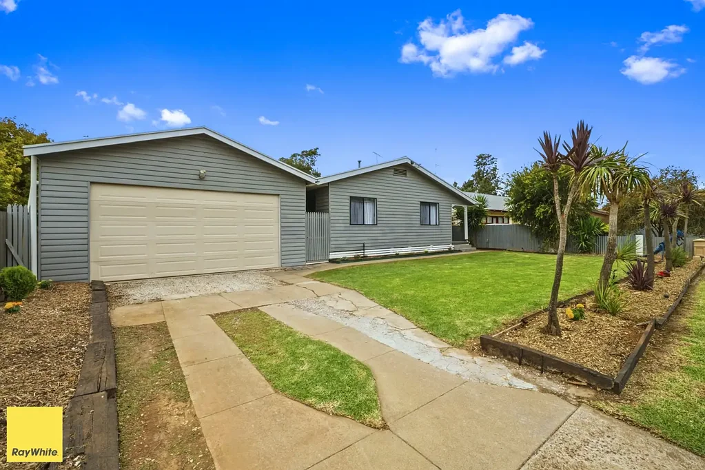 Tatura 5ห้องนอน Space, Scale & Versatility on a Generous Allotment