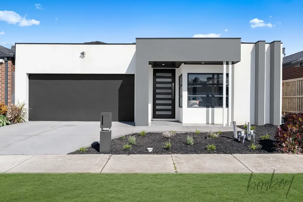 32 Highfield Drive, Mickleham, VIC 3064