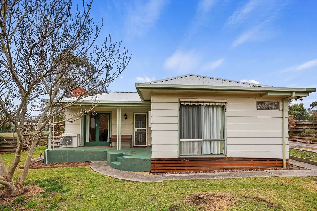 19 Mcleod Street, Timboon, VIC 3268