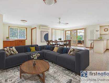 25 The Circuit, Shellharbour, NSW 2529, 4 Kuwarto, 2 Banyo, House