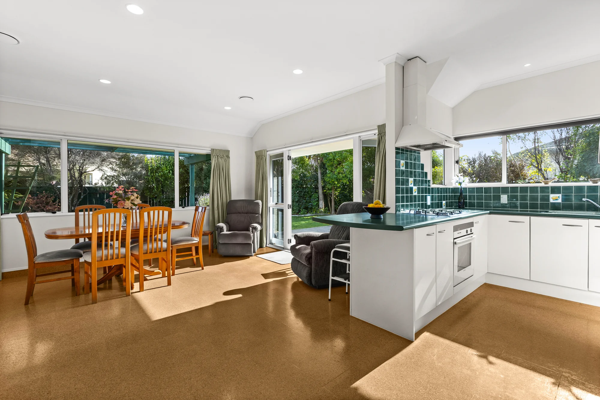 9 Gresham Place, Taradale, Napier, 4 Bedrooms, 2 Bathrooms, House