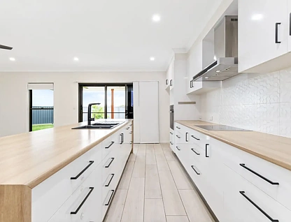 2 Vale Street, Emerald, QLD 4720, 4 Kuwarto, 2 Banyo, House