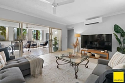 608/2-10 Greenslopes Street, Cairns North