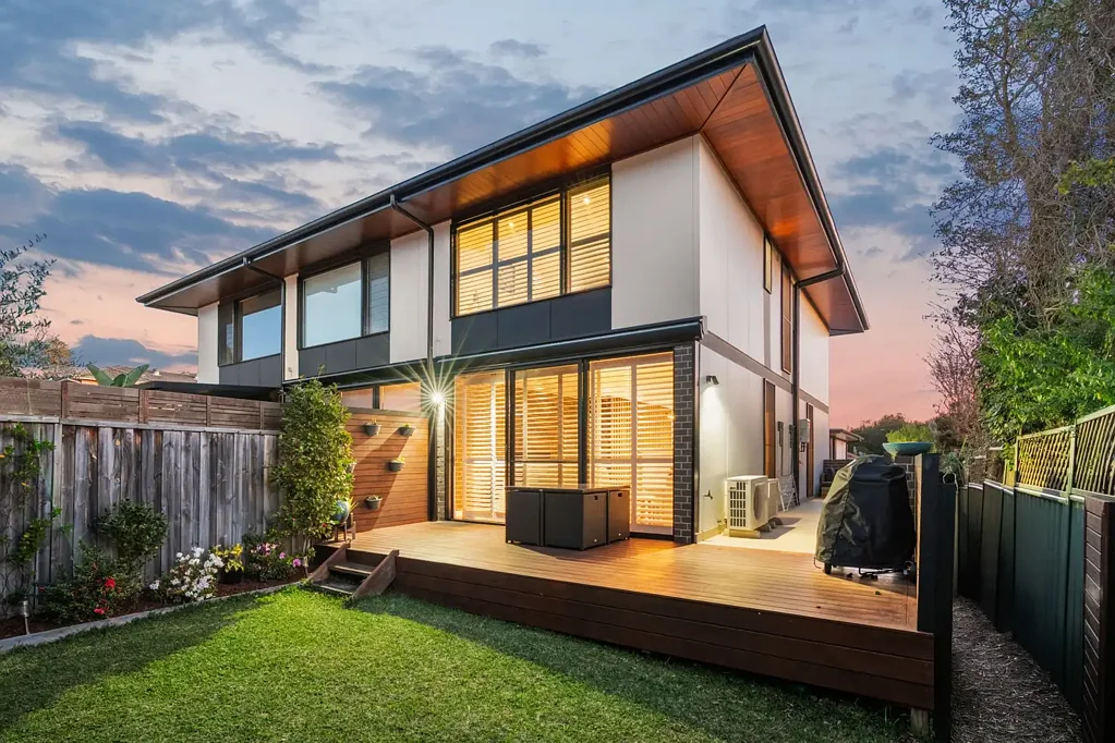 East Gosford 3ਬੈੱਡਰੂਮ Architecturally Stunning!