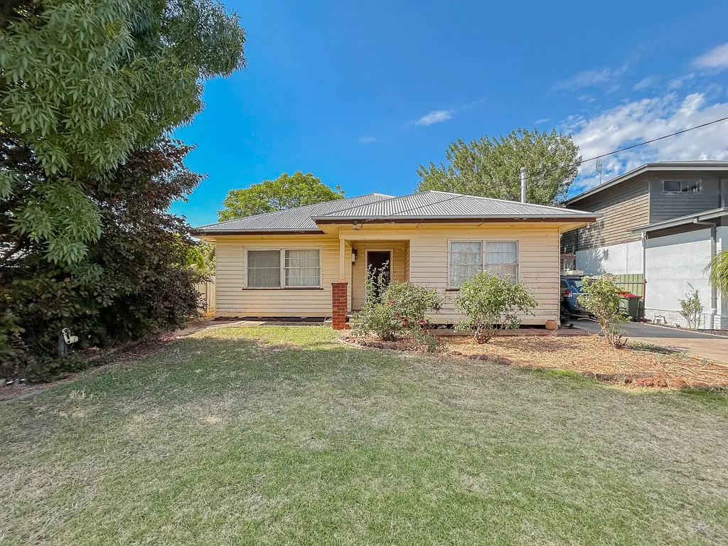 5 Canonsgate Avenue, Kerang, VIC 3579