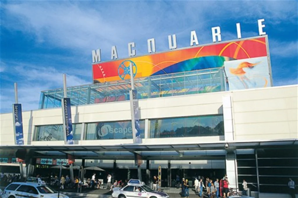 Macquarie Park 2房 优越地段学府旁，地铁巴士无缝接，10年保险安心居，自然光景融入生活，品质装修，屋顶花园，尽享都市绿洲。 A Premier Address in Macquarie Park, walking distance to train station, metro station and shopping Centre