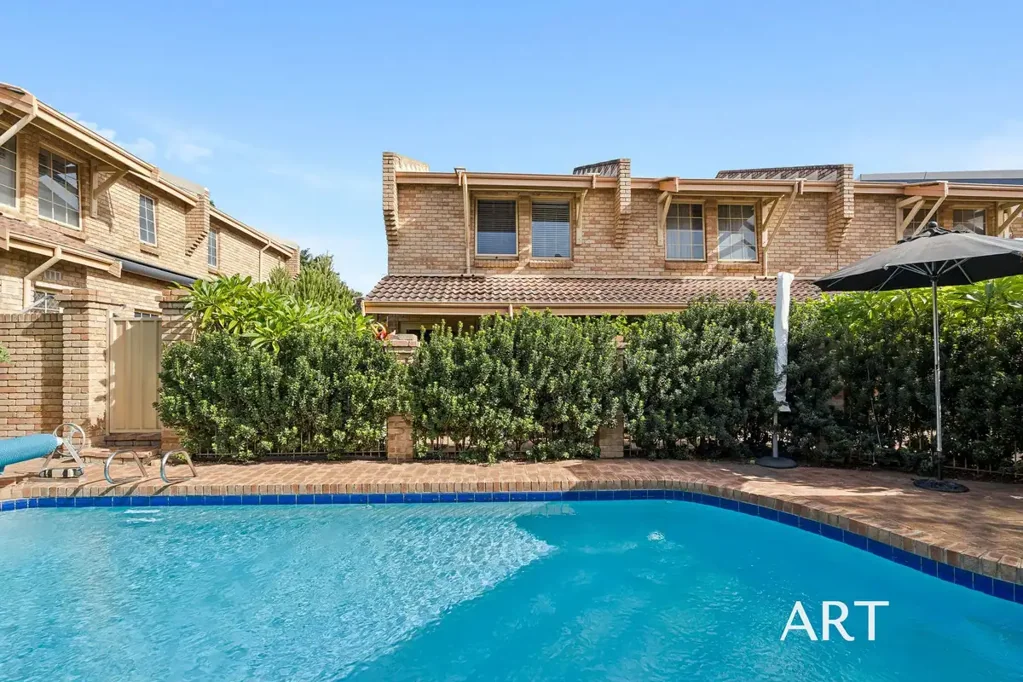South Perth 2ห้องนอน ONE OF SOUTH PERTH'S MOST COVETED STREETS AND IT'S YOURS