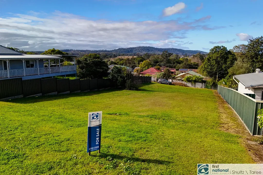 Wingham Elevated Outlook, Exceptional Opportunity