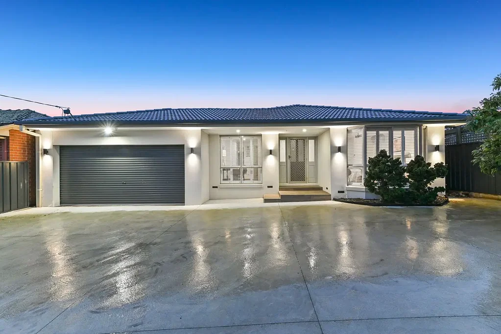 Springvale South 4ਬੈੱਡਰੂਮ The Brief:
The perfect blend of style, comfort and convenience