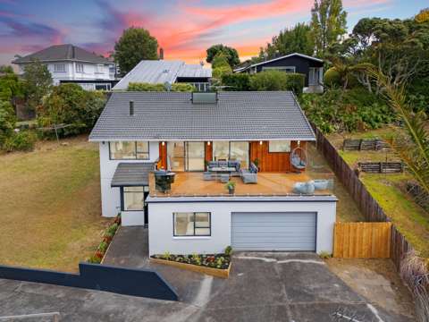 Remuera 4部屋 Freshly Renovated with Expansive Urban Views