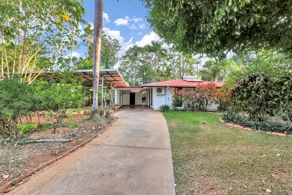 Anula 3ห้องนอน Tranquil property with established gardens