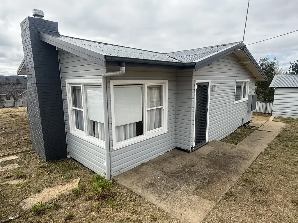 18 Jerrang Avenue, Cooma