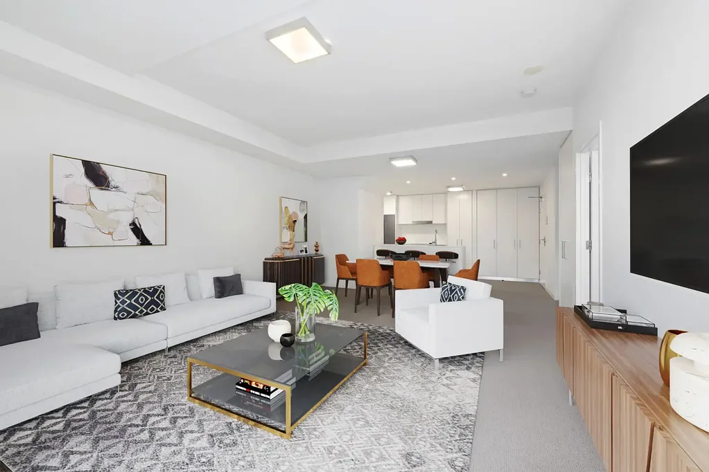 Bruce 1 Bedroom Ground Floor Gem with Spacious Courtyard