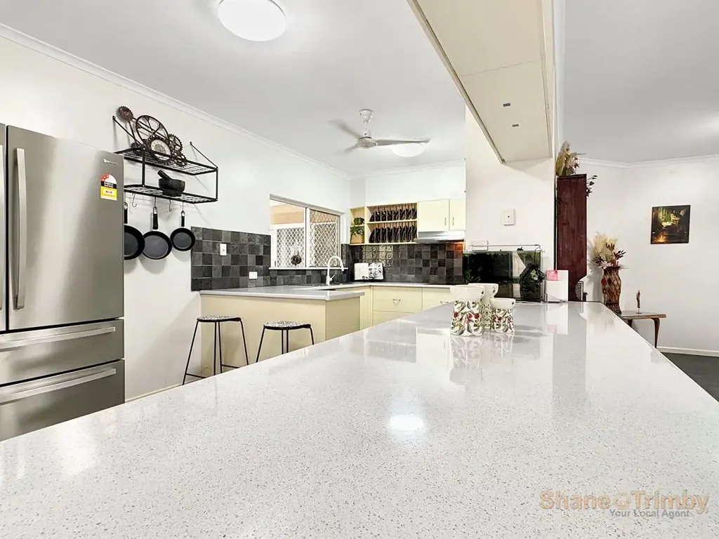 Bentley Park 4कमरा Discover Your Dream Home In Bentley Park!