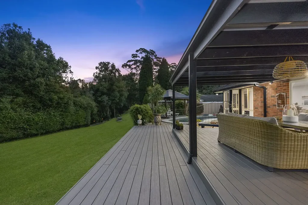 Ourimbah 4ห้องนอน Acreage Feel Without the Maintenance – Spacious, Stylish and So Well Located