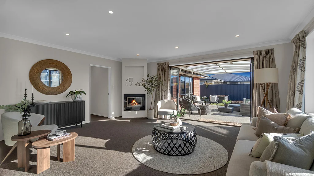 Rangiora 4chambre We’re out – are you in?