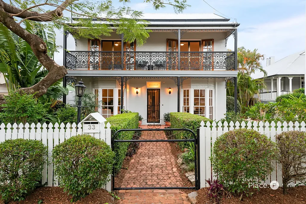 Sherwood 4ਬੈੱਡਰੂਮ Architect-Designed Family Elegance in a Coveted Sherwood Pocket