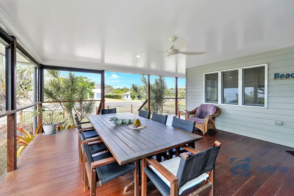 Woodgate 4部屋 Ocean Views, Sea Breezes, and Luxury Living