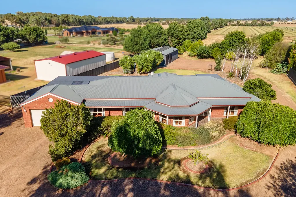 Tatura 4Phòng ngủ Impressive Family Home on Two Acres
