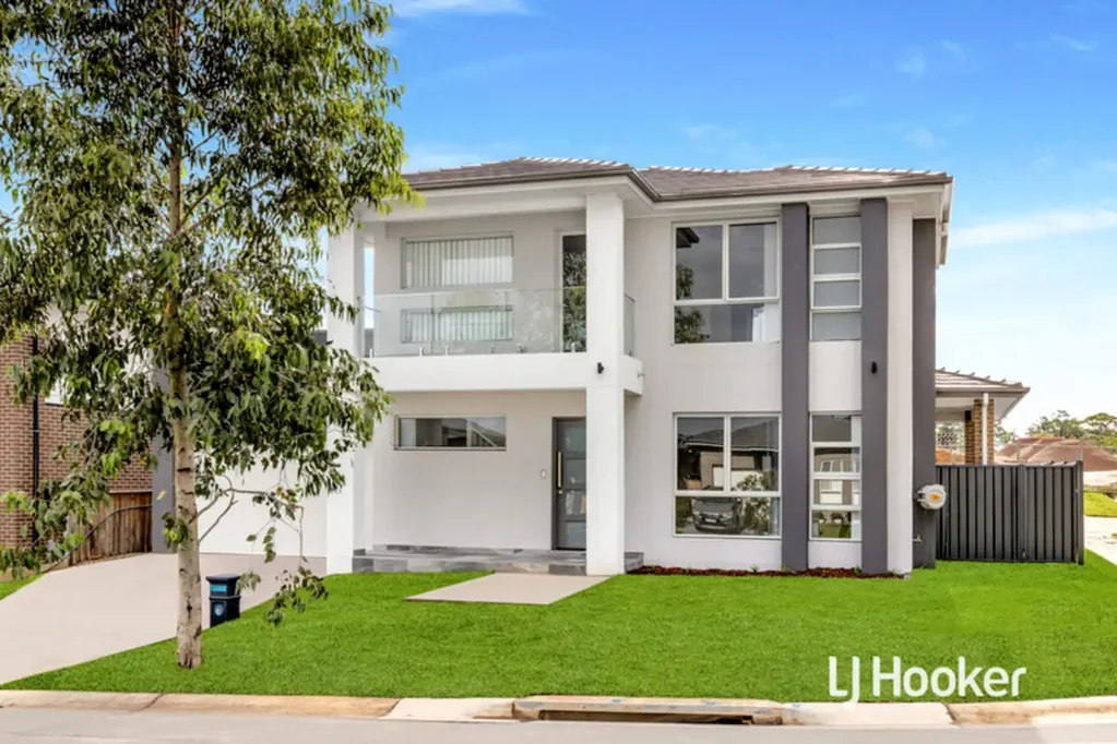 Stunning Home - No carpets!