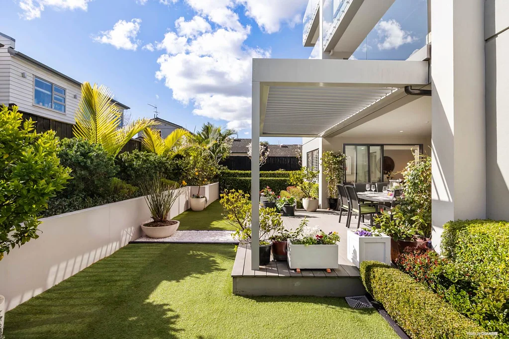Royal Oak 3 Bedroom The Ultimate Garden Apartment