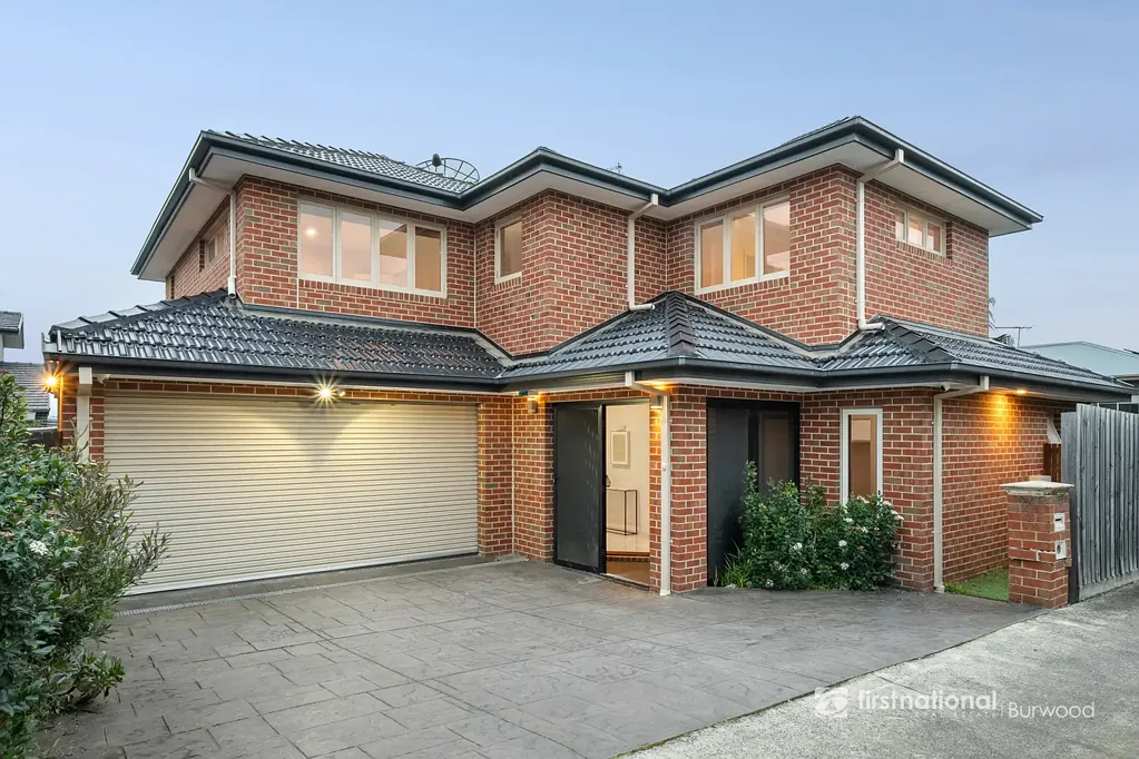 Mount Waverley 4कमरा Spacious Family Living in a Prime Mount Waverley Location