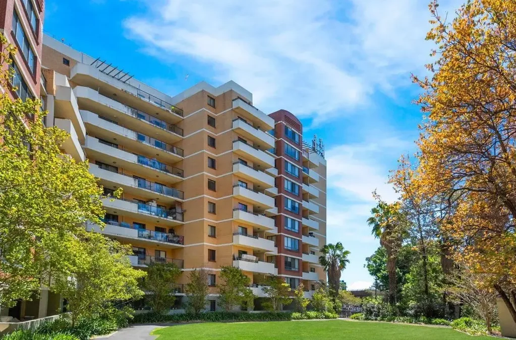 Spacious 3-Bedroom Apartment in the Heart of Strathfield!