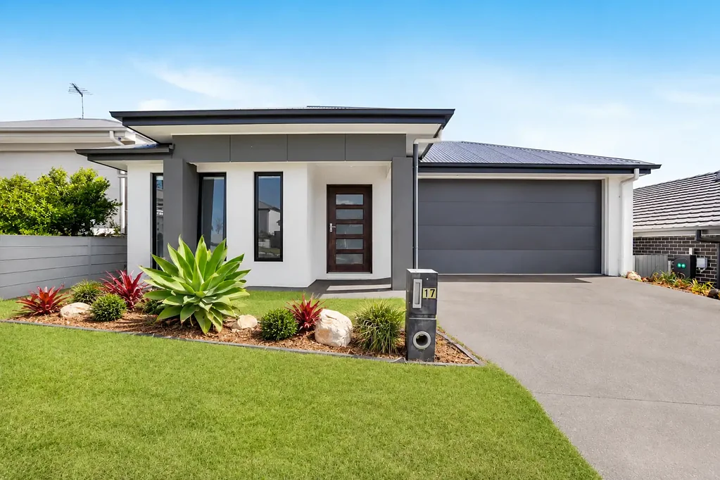 Collingwood Park 4침실 Space, Style & Simplicity - The Ideal First Home