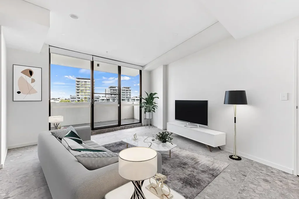 Ultra modern apartment with amazing finishes and pole position location