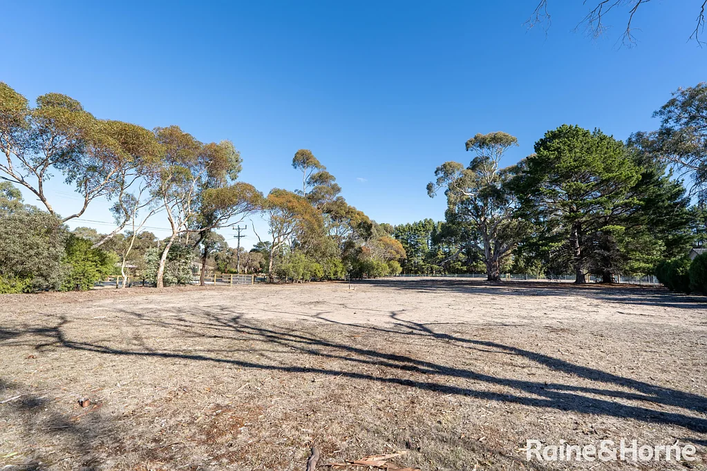 Riddells Creek Titled and ready to build! 1-Acre (Approx.) Allotment