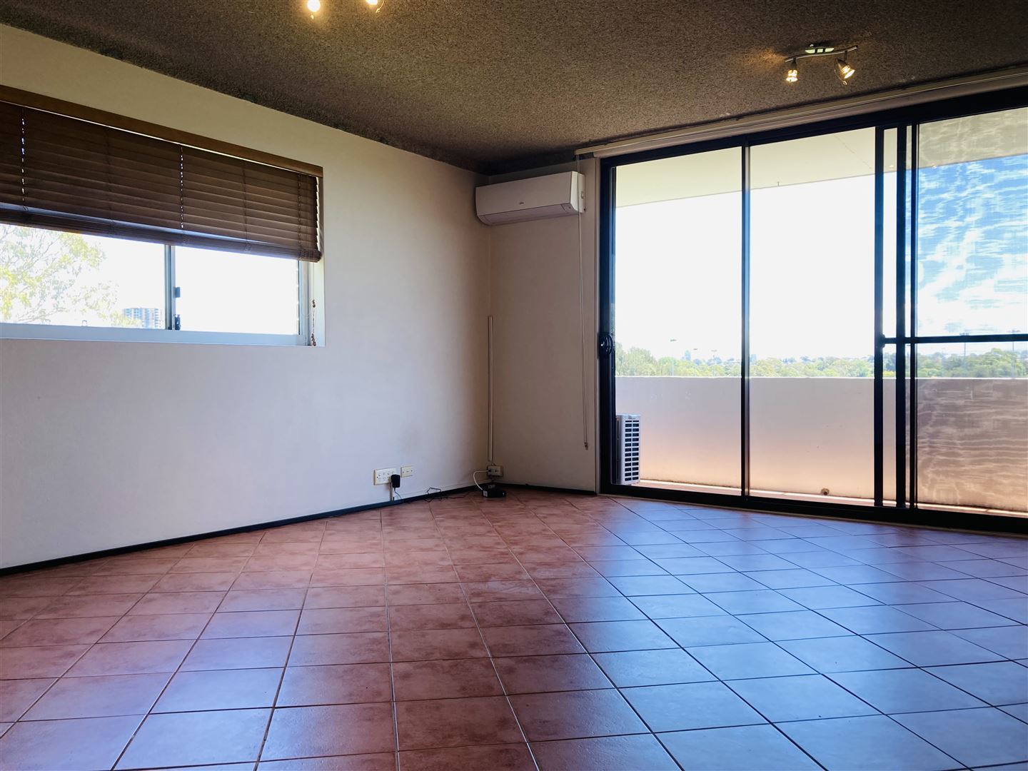 UNIT 32 12 MEADOW CR, MEADOWBANK NSW 2114, 0房, 0浴, Unit