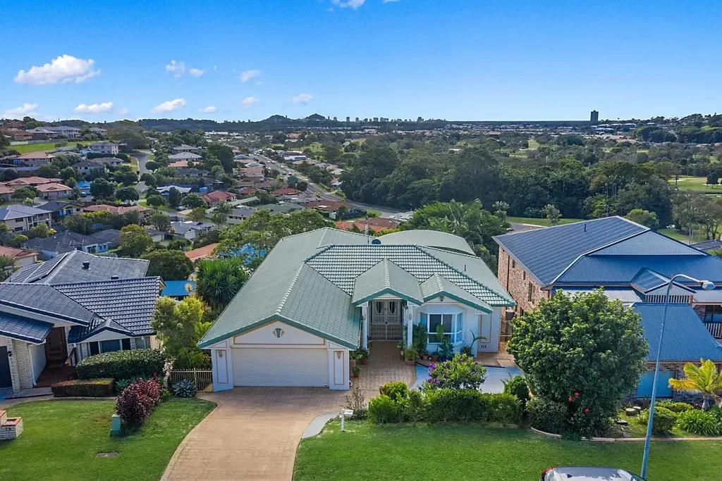 Spacious Family Home with Views