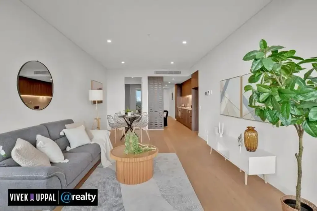 Parramatta 1 Bedroom Stunning views from Level 17, luxury resort style building, brilliant location , walk to light rail , cafes and riverside!
Rental $720 per week