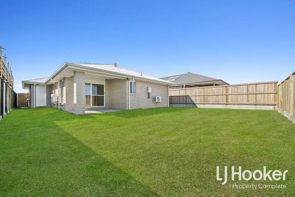 South Rock State School Catchment - Multiple Living Zones -