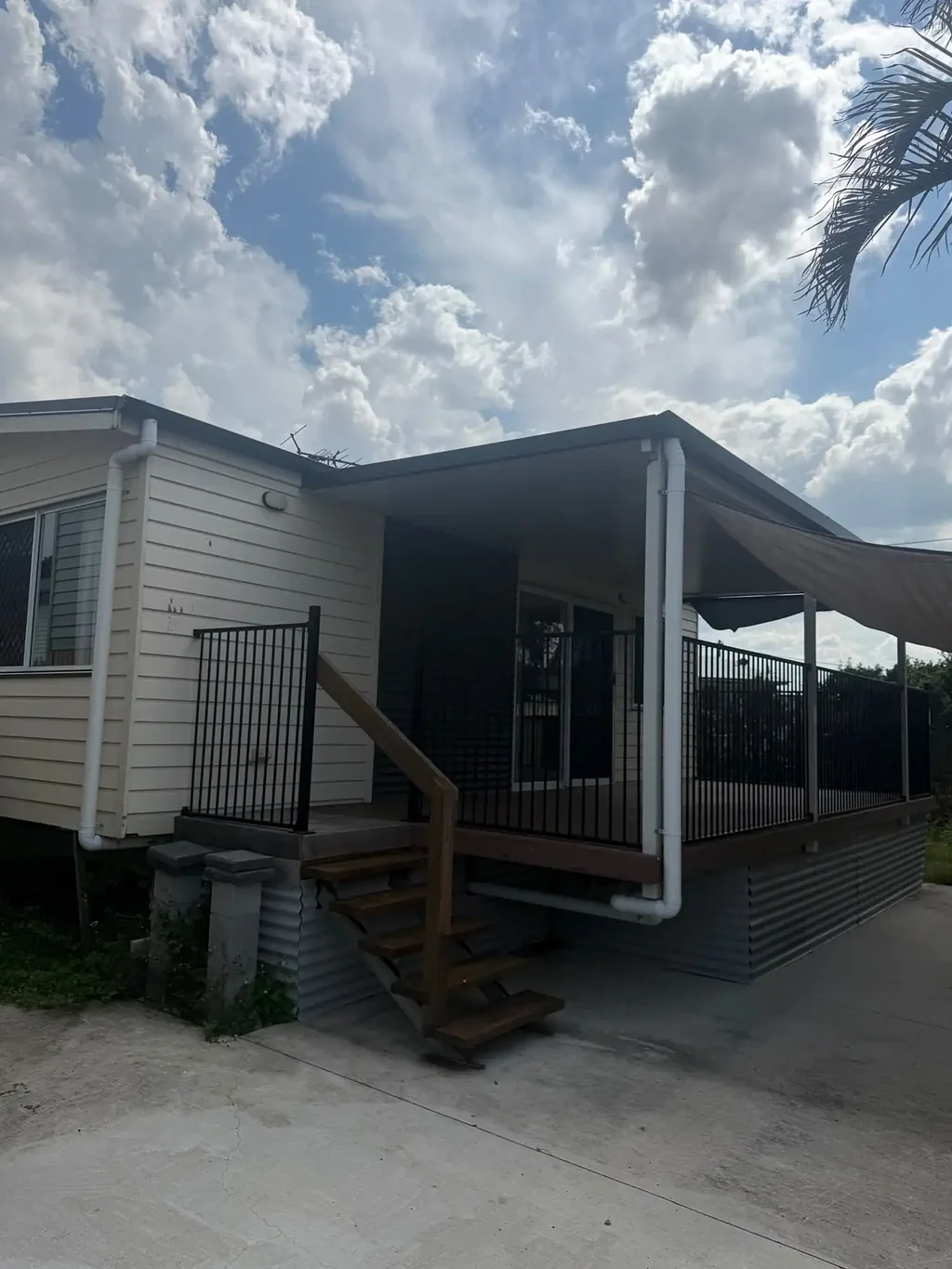 Modern Two-Bedroom Studio in Deagon