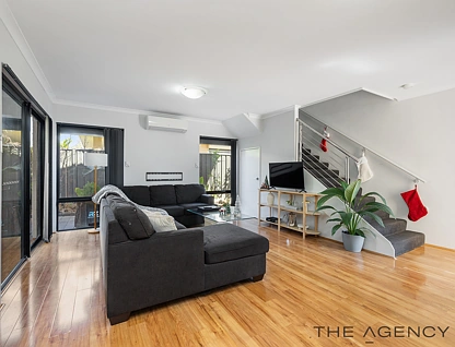 6C Trink Street, Cloverdale, WA 6105, 4房, 2浴, 城市屋