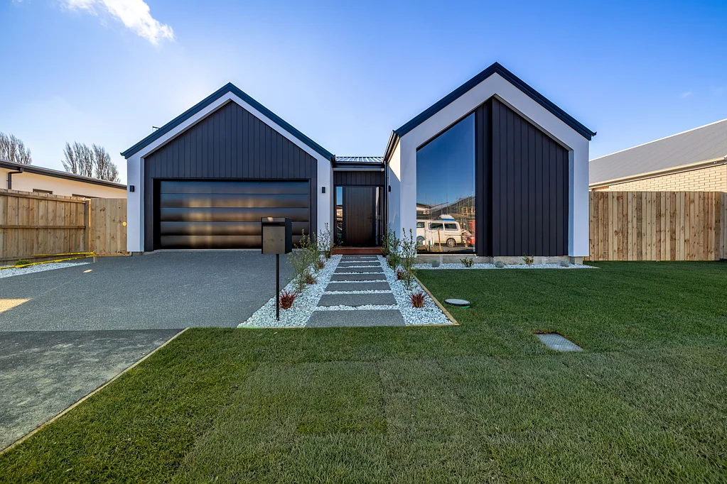 Halswell 4Kwarto Luxury Living Awaits - Move In Spring