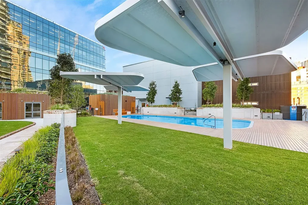 Deposit Taken!! - Fully Furnished Unique 1 Bedroom apartment in Darling Square.