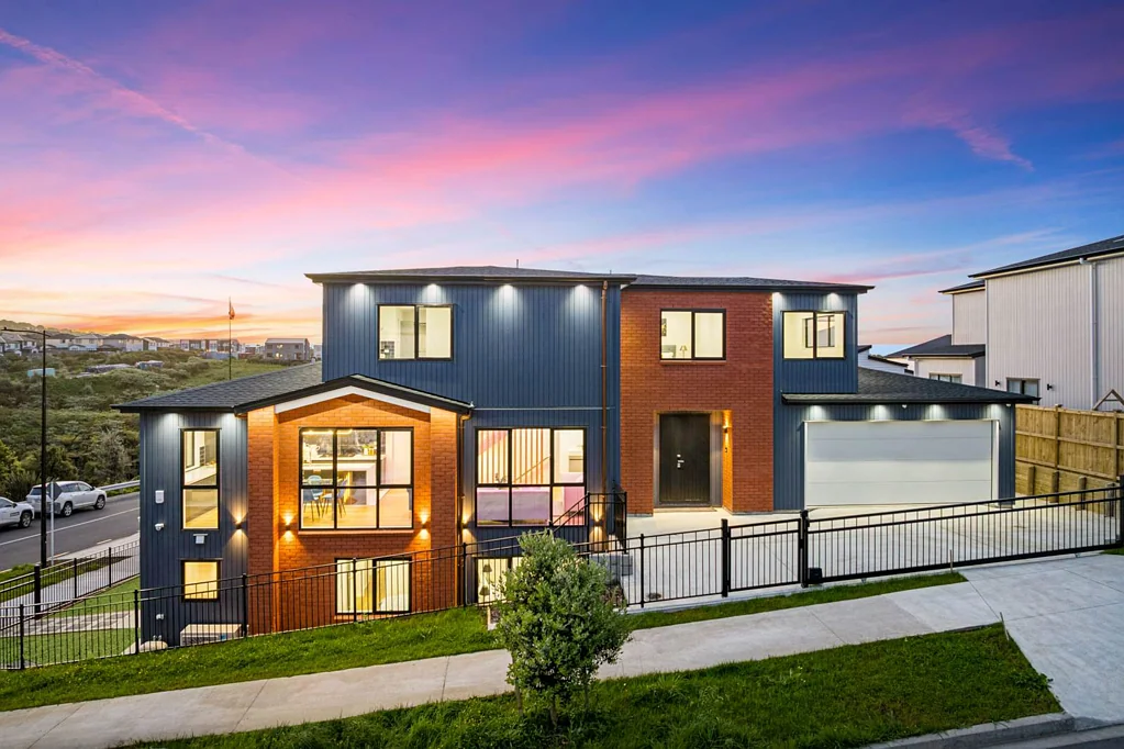 Flat Bush 7chambre HURRY TO OWN! MAGNIFICENT TRIPLE LEVEL WONDER