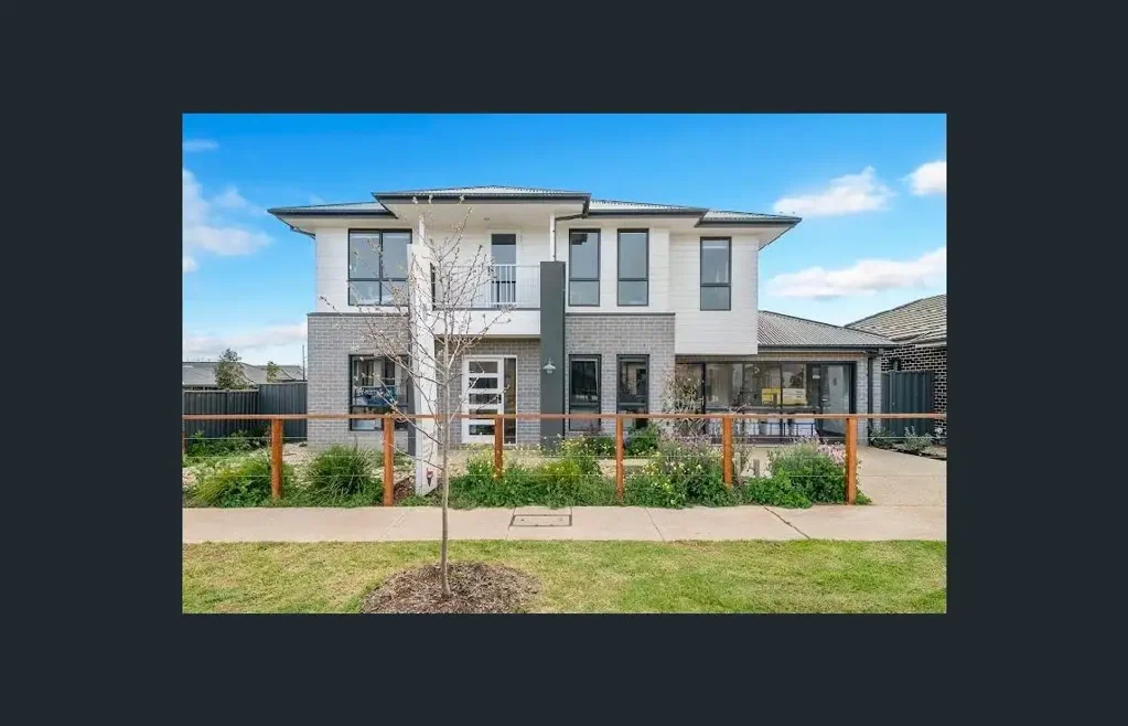 Luxurious & Spacious Family Home!