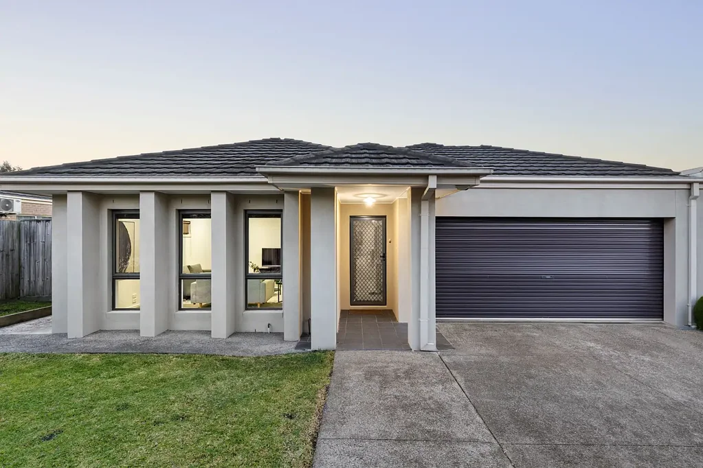 18 Opal Circuit, Epping, VIC 3076